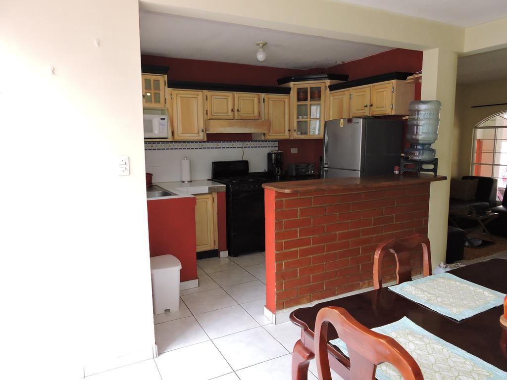 Appartement Cumbres De San Francisco à San Salvador Extérieur photo